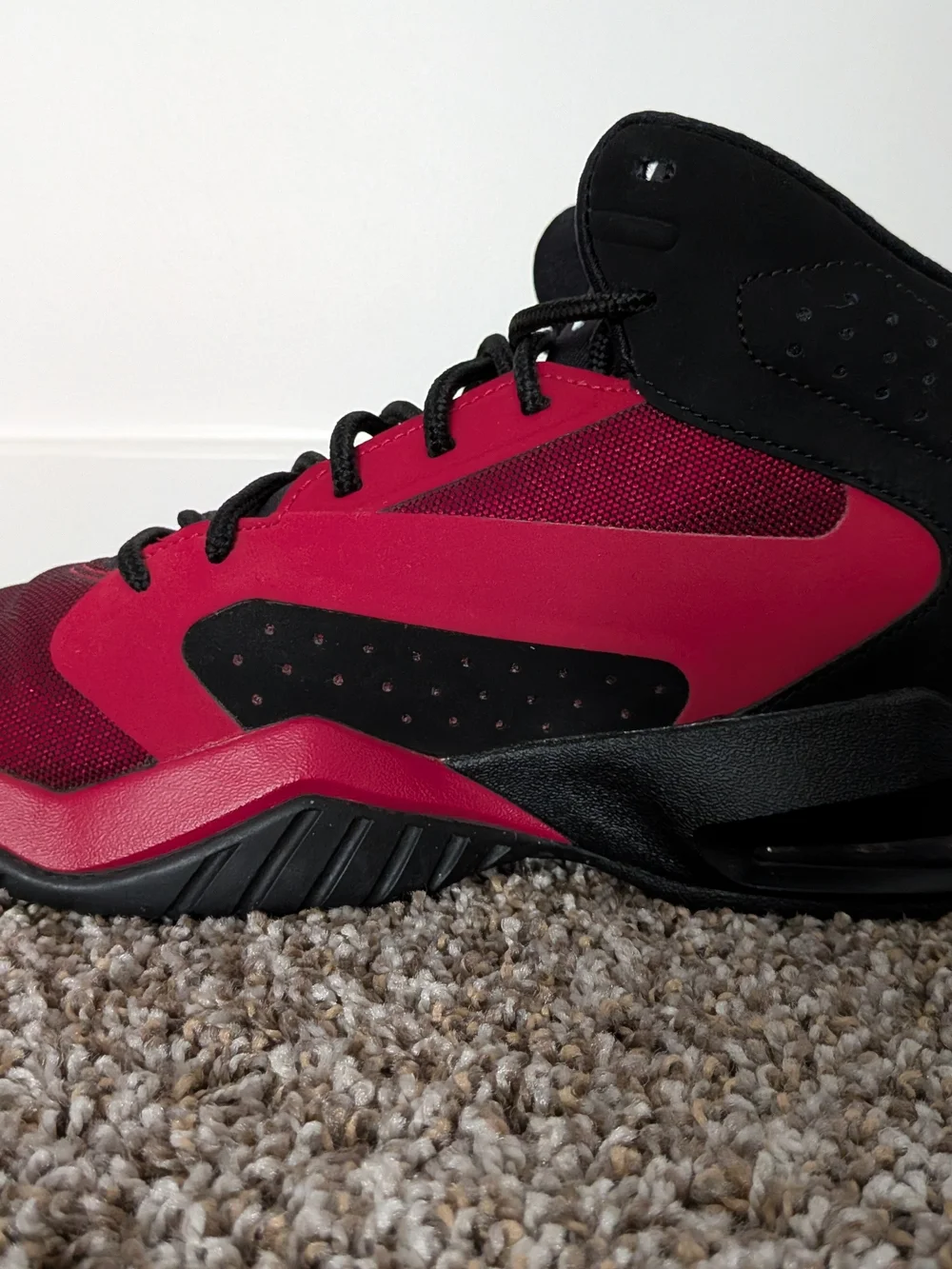 Nike Air Jordan Liftoff, Youth Black And Red Sneaker (US 6.5Y)